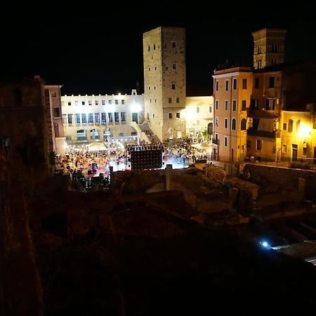 Casa Al Teatro Lejlighed Terracina Eksteriør billede
