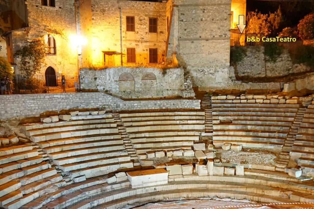 Casa Al Teatro Lejlighed Terracina Eksteriør billede